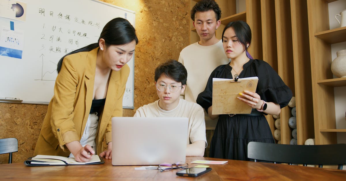 绑卡微信号买卖:小米详情下载教程器app